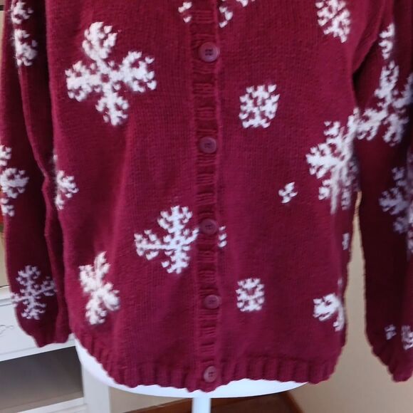 Eddie Bauer Vintage Nordic Red Cardigan Sweater. Holiday, Winter, Snowflakes - Picture 3 of 10